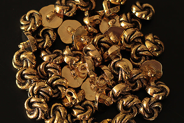 Gold metal-look knot button, 15mm